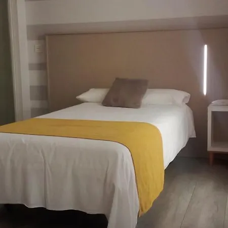 Hotel Leo