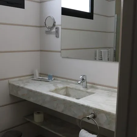 Hotel Leo