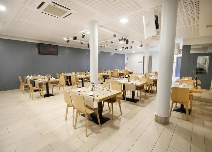 Hotel Monesterio Монестерио