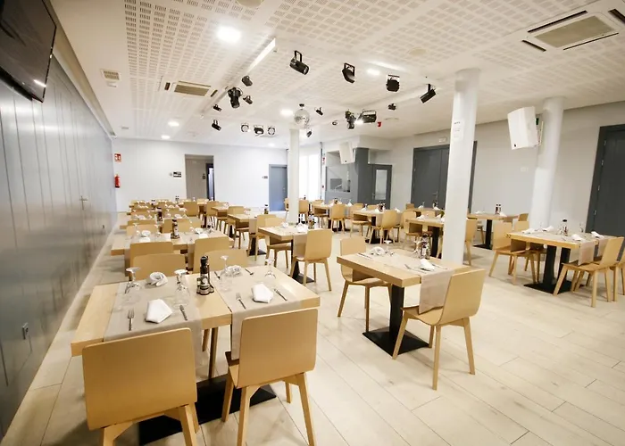 Отель Hotel Monesterio