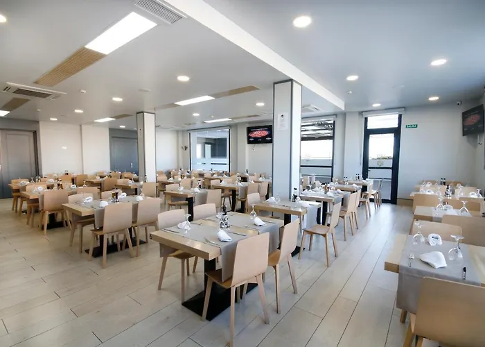 Hotel Monesterio Монестерио