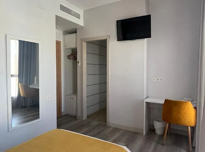 Hotel Monesterio Отель Монестерио